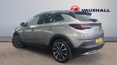 Vauxhall Grandland X 1.6 Hybrid4 300 Business Ed Nav Premium 5dr Auto Hatchback
